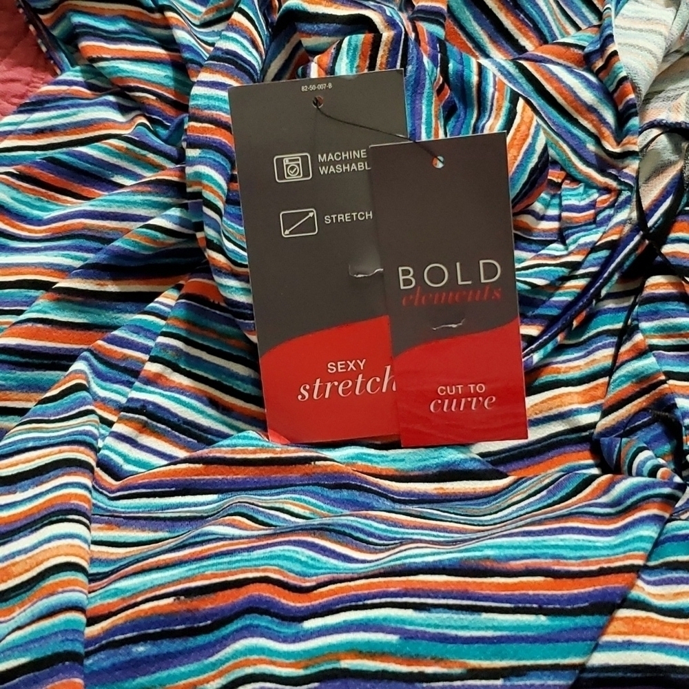 🍒 NWT BOLD ELEMENTS TOP - Picture 6 of 10
